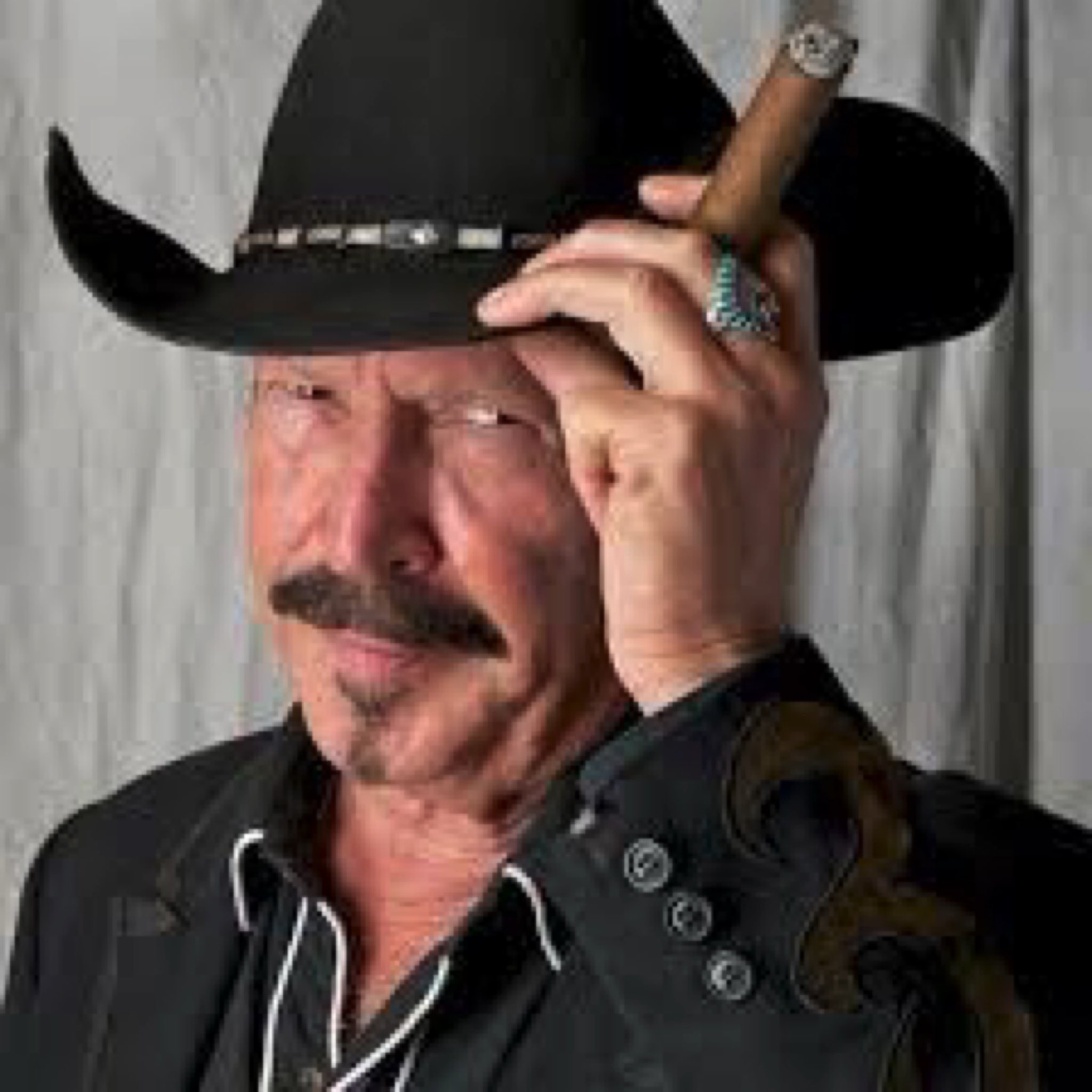 Happy Birthday to Kinky Friedman. 77 years old today. Thanks for the great fun, laughs and music. 
