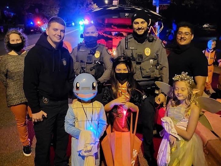 CheverlyPolice's tweet photo. What a tremendous spooky weekend!!! We would like to thank everyone for coming out, having a good time, and above all, staying safe. Can’t wait for next year, we are here to serve you Cheverly. https://t.co/TuoLKSNkgH