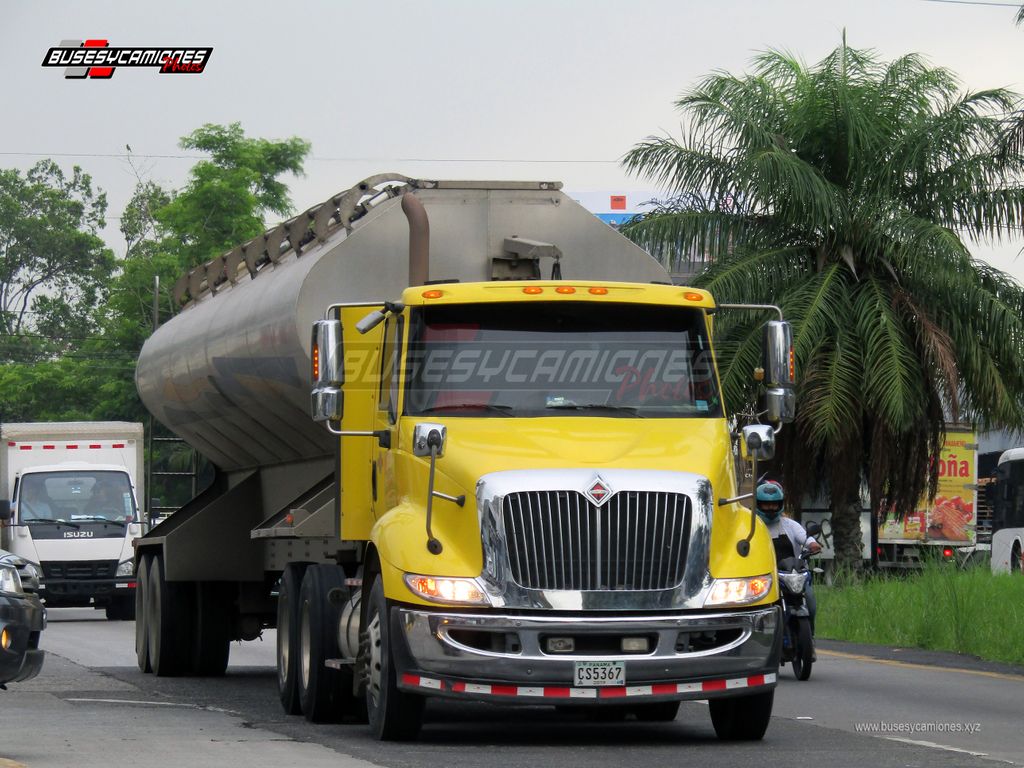 busesycamiones's tweet photo. Cisterna a servicio de @productosdeldia
#BusesYCamiones #Panamá #Camiones #Trucks #InternationalTrucks #BCPTY #CanonSX420is https://t.co/RbkpZTtTDF