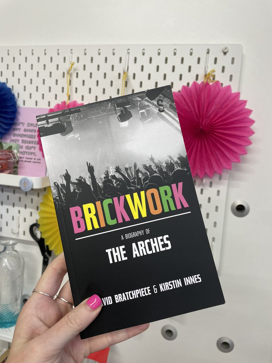 Happy Post at the @BrawWee Studio! @kirstininnes @bratchy1 #thearches #glasgow #arts #glasgowmusic