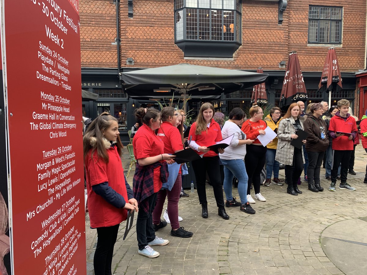 EKSTpartnership's tweet photo. At half term our wonderful #BigSingClub students took to the streets of Canterbury as part of the #CanterburyFestival beautiful noise event.
We are really proud of them for singing at this event and thanks to @lemonbade and @soozwood for being brilliant leads.
#singinggoals https://t.co/EKB723EQNt