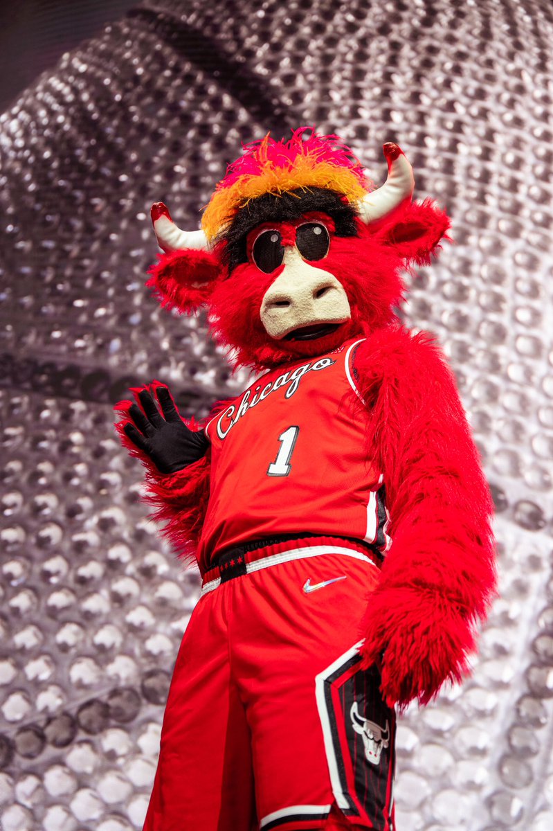 bennythebull's tweet photo. New Mixtape (jersey) just dropped 💎 #CityEdition #NBA75 @zennioptical https://t.co/gJunJZ6xkY