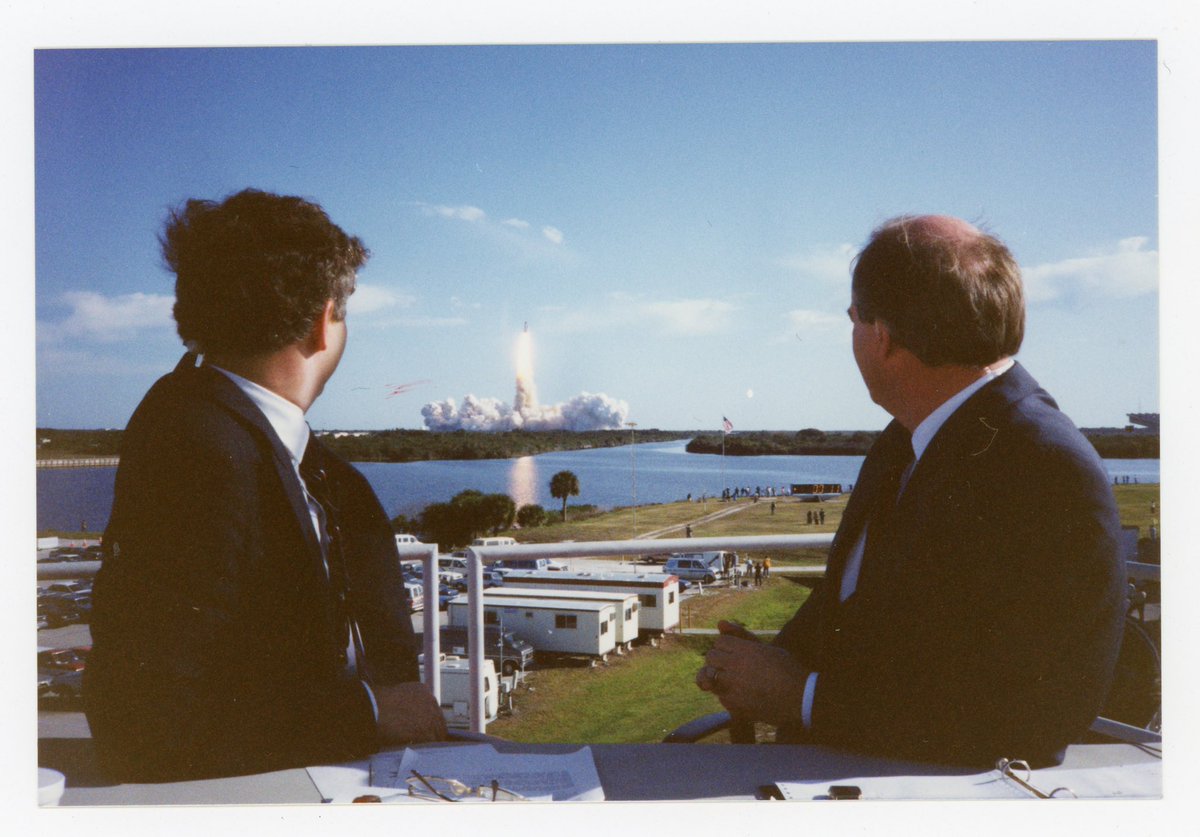 A day I’ll never forget.  Sitting with Marc Garneau watching Roberta make history!
#BondarInspires