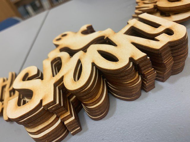 lvcdmt's tweet image. These Halloween-themed cut-outs at the library are just one simple and creative way that the laser cutter in the Maker Space in Lynch can be used! Our 3d printers and laser cutter are free to use for any trained students! @bishop_library #godigicom #goixd #lasercut #3dprinting
￼