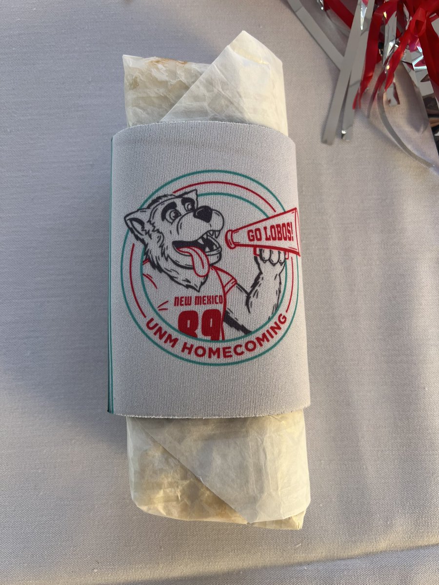 ProfBenavidez's tweet photo. Only in New Mexico can you get a burrito coozie. 🔥🐺🌯 https://t.co/lDpx48s8hp