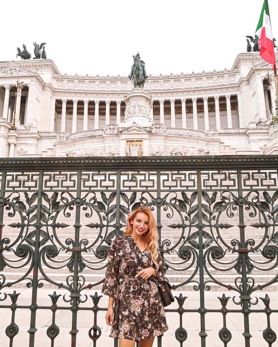 The perfect Dress exists...and with 30% off ✂😍
Δες όλα τα Φορέματα με -30%  👉 bit.ly/3boquGK 
📸 @cristinamircea.ro