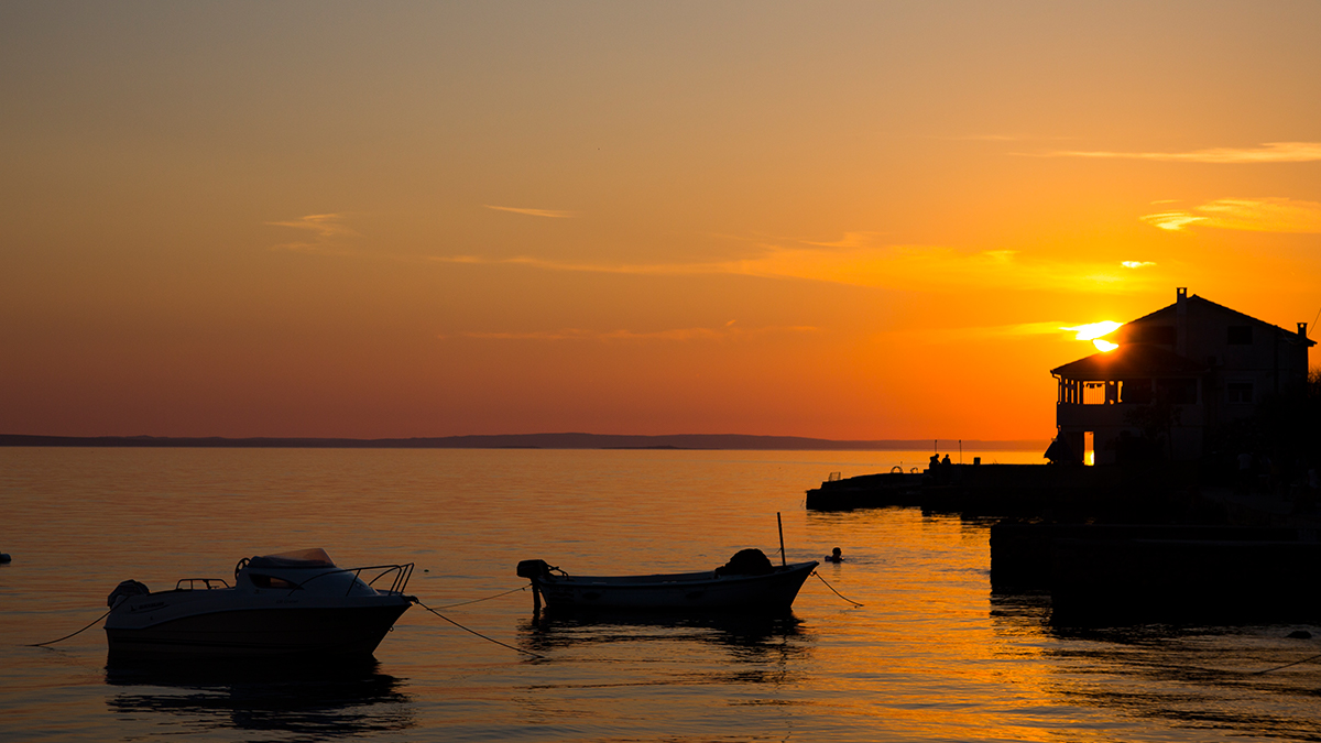 neilsonholidays's tweet photo. As the sun sets on Summer 2021, we’d like to say a big thank you to everyone who joined us this summer at one of our beachclubs. Seeing you having fun and relaxing as hard as you like means the world to us. We’re looking forward to next year already! 
#relaxashardasyoulike https://t.co/yTFwG4ARsy