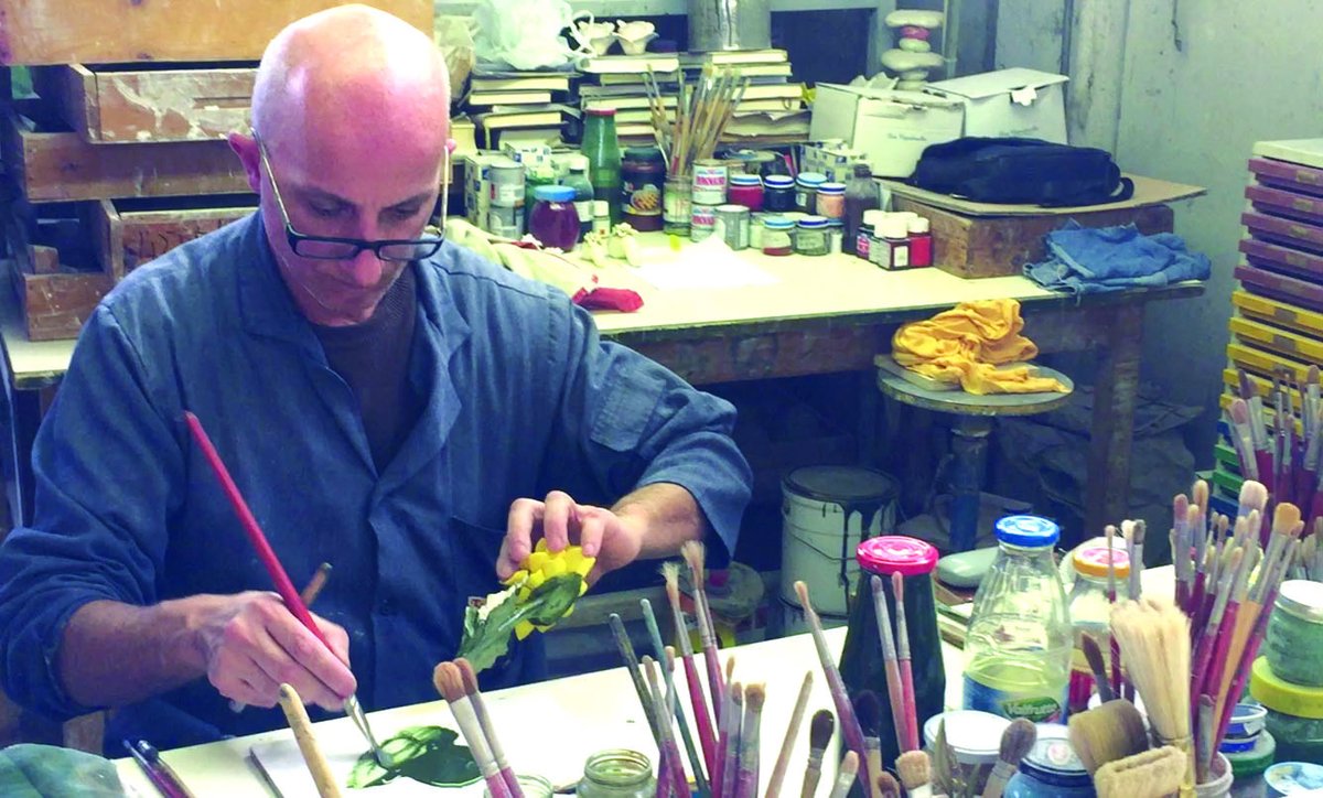 unoallavolta's tweet photo. Meet The Artisans: Ciro and Aniello of Capodimonte, Italy are the masters behind our collectible Capodimonte porcelain florals. Using pure white Italian clay, they use only hand tools to sculpt each flower, petal by petal. #handmade #handcrafted #handmadewithlove #oneatatime https://t.co/cbK7wFwsk5