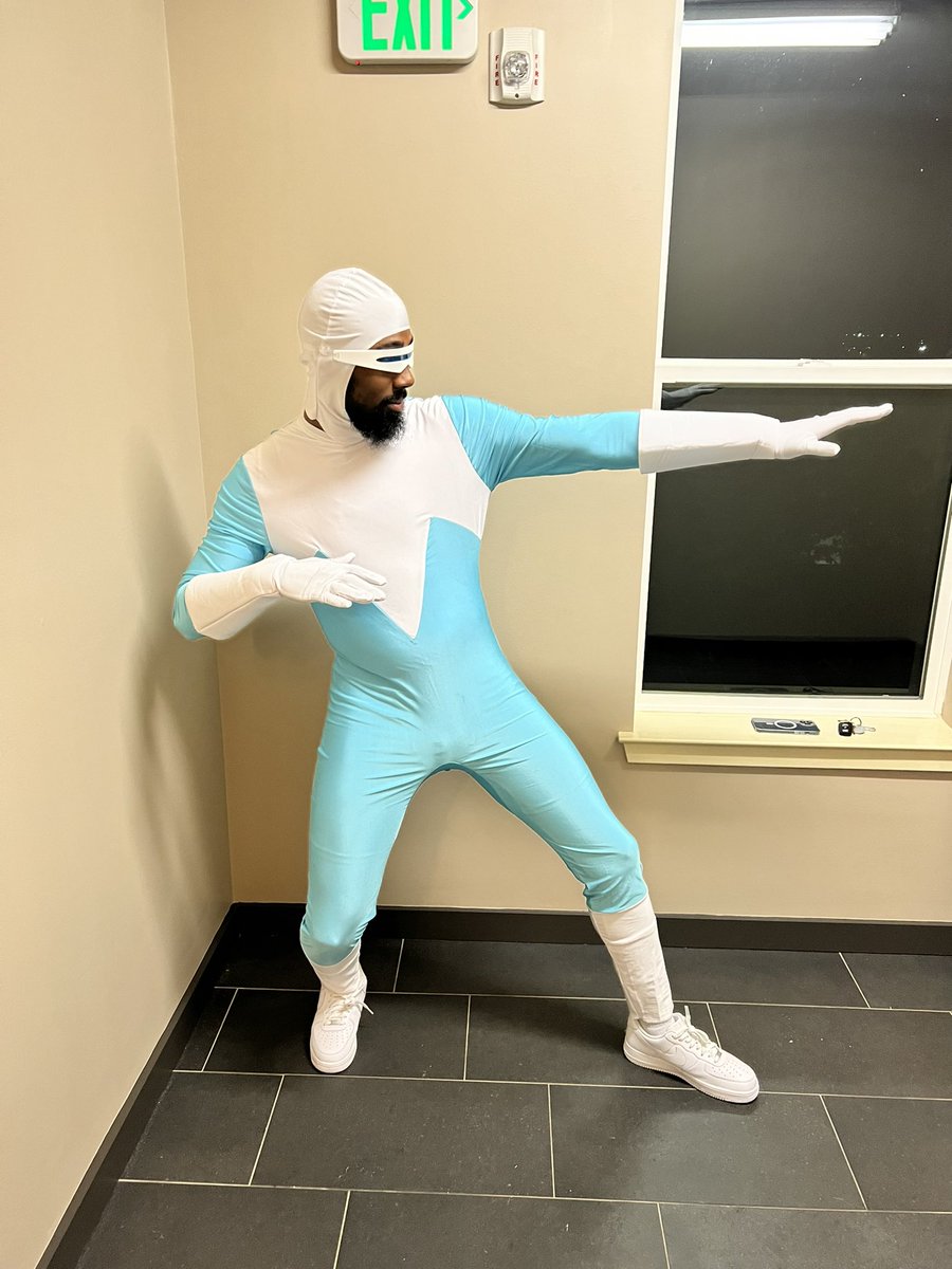 “Honey, Where’s my super suit? #Frozone #holloween