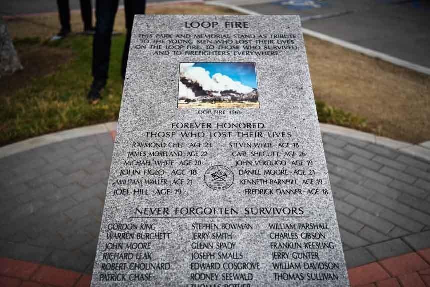 JhawkFire's tweet photo. 55 yrs ago, @Angeles_NF, @LACOFD &amp; @LAFD #LoopFire burned near #PacoimaCA. Burned over #ElCarisoIHC crew below Contractor's Point. 10 died that day; 2 died later. Others suffered bad burns. Monument at ElCariso Park, Hubbard e/o 210 Freeway. Best to those who died &amp; survivors. https://t.co/HQPMWVHu6M