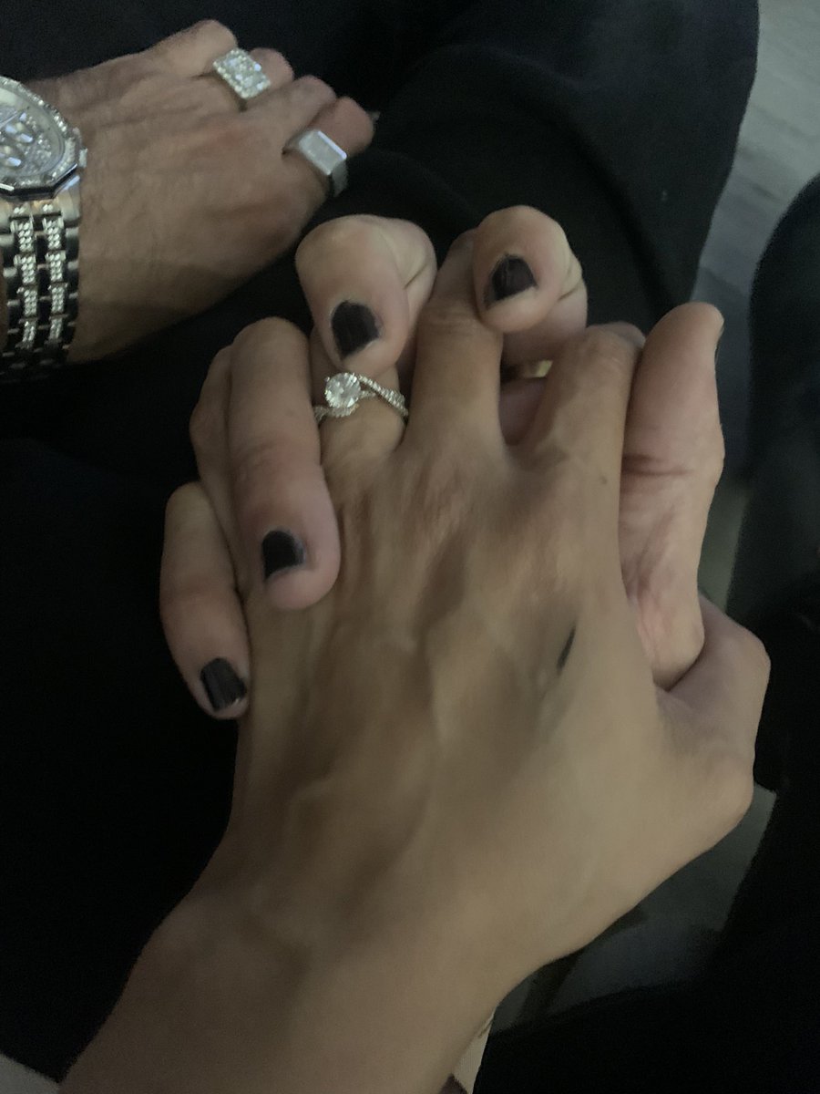 bletss's tweet photo. @travisbarker @kourtneykardash @travisbarker @kourtneykardash https://t.co/R1oZGYyW8q
