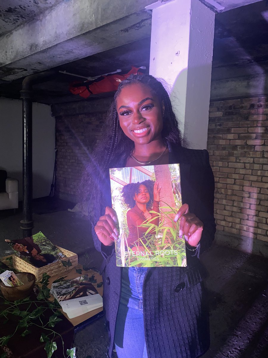 eternalrootsco's tweet photo. Our last reel featured Amoakwaa (@AmoakwaaAB) at @makingnumberss event last Friday, previewing our latest community project - volume 1 and our eye-appeasing table of products and flyers. 

Preview here 👇🏾👇🏾👇🏾

https://t.co/nXjrnx3QDo https://t.co/btouzTG2YJ