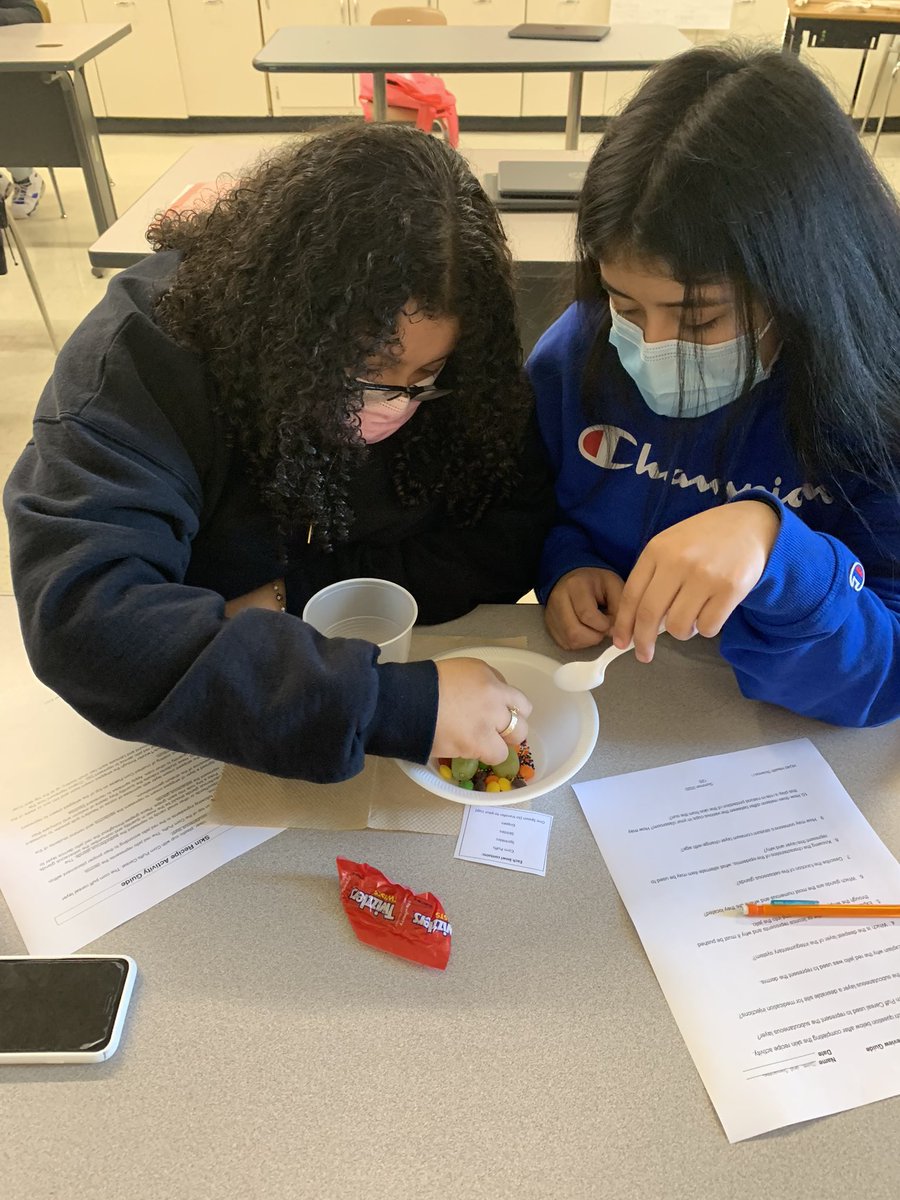 Robin Bowers tweet media