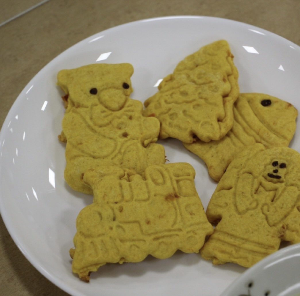 ait_c3_hills's tweet photo. こんばんは👻
今日の活動では、ハロウィン企画として
・かぼちゃクッキー
・かぼちゃの濃厚シチュー🎃
を作りました！
サークル設立から約2年が経ちました！
色々な方の助けを借りて活動できています！
ありがとうございます🙇🏻‍♀️
これからもサークルをよろしくお願いします。
#愛知工業大学 #ait https://t.co/TiUh1eitu4