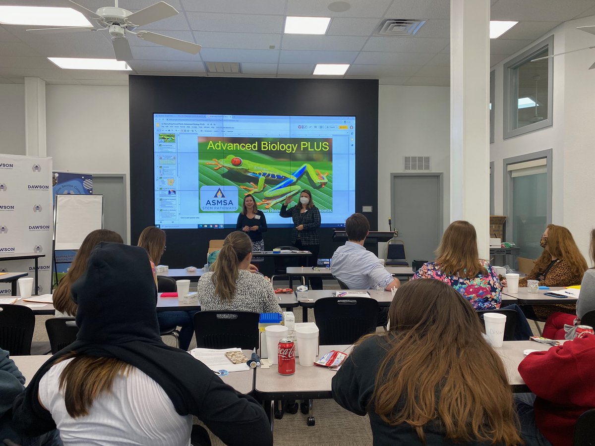 DrWhitneyHolden's tweet photo. Dr. Patrycja Krakowiak from #ASMSA is presenting at Phage Day with Dawson Co-op and OBU, on 5 years co-directing the #AdvancedBioPlus program, a grant-funded initiative supporting Arkansas AP Biology teachers. Register today! See comments for registration URL. #cellbioed https://t.co/pp55Q5IWk3