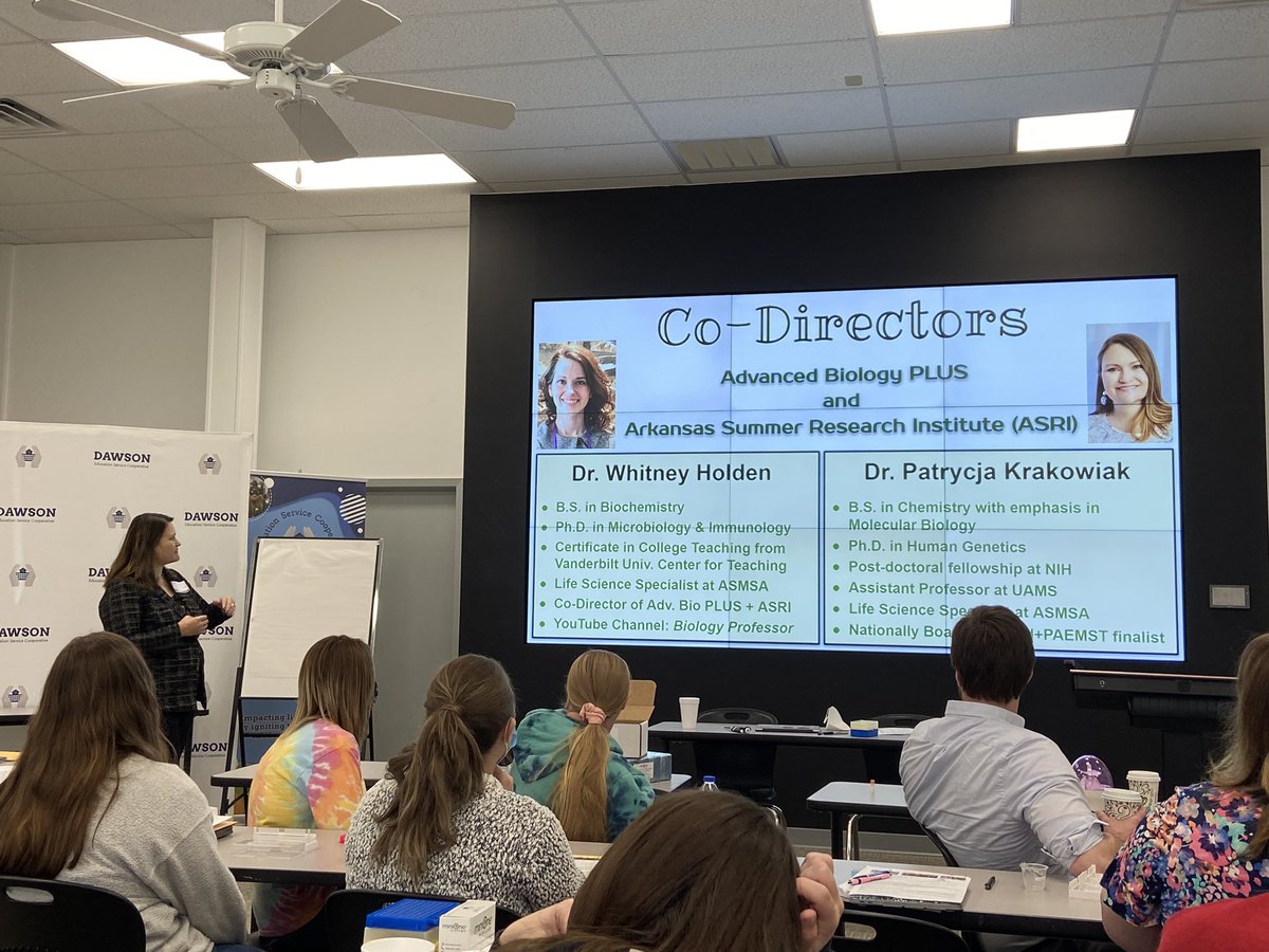 DrWhitneyHolden's tweet photo. Dr. Patrycja Krakowiak from #ASMSA is presenting at Phage Day with Dawson Co-op and OBU, on 5 years co-directing the #AdvancedBioPlus program, a grant-funded initiative supporting Arkansas AP Biology teachers. Register today! See comments for registration URL. #cellbioed https://t.co/pp55Q5IWk3