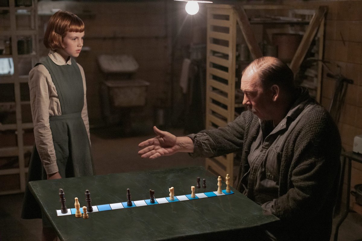 One-Dimensional Chess tweet media