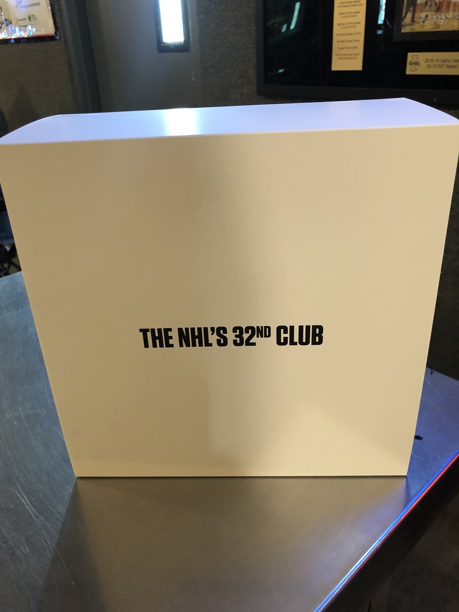 cornerclub's tweet photo. Join us tonight to watch the @seattlekraken at 6:30 and for your chance to win this Kraken gift box!  *No purchase necessary **But purchases increase your odds ***Must be present to win! https://t.co/E4eLM7Cb03