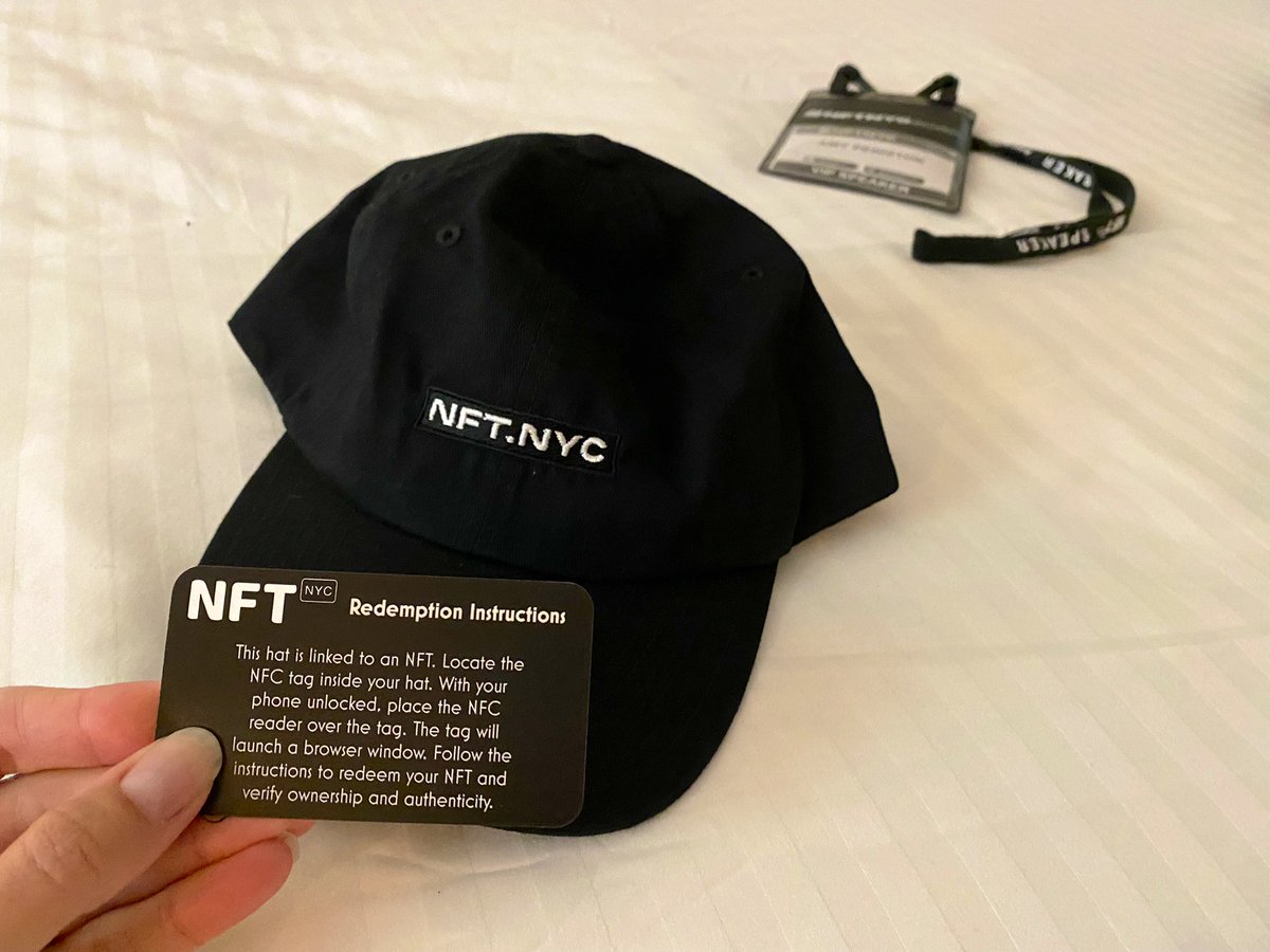 amypeniston's tweet photo. Why yes, I will claim my NFT hat!! 😁 https://t.co/k2BkkFsVoh