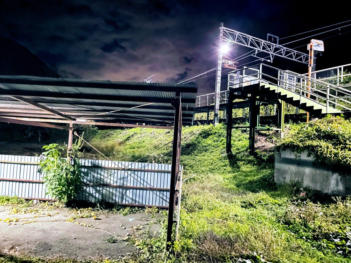 辰野駅→信濃川島駅まで一駅お散歩
国道をそれて静かなわき道をうろうろしたり
川島駅の駅ノートにせつなさんとはるかを描いてみたりのんびりできて楽しかった🌾 