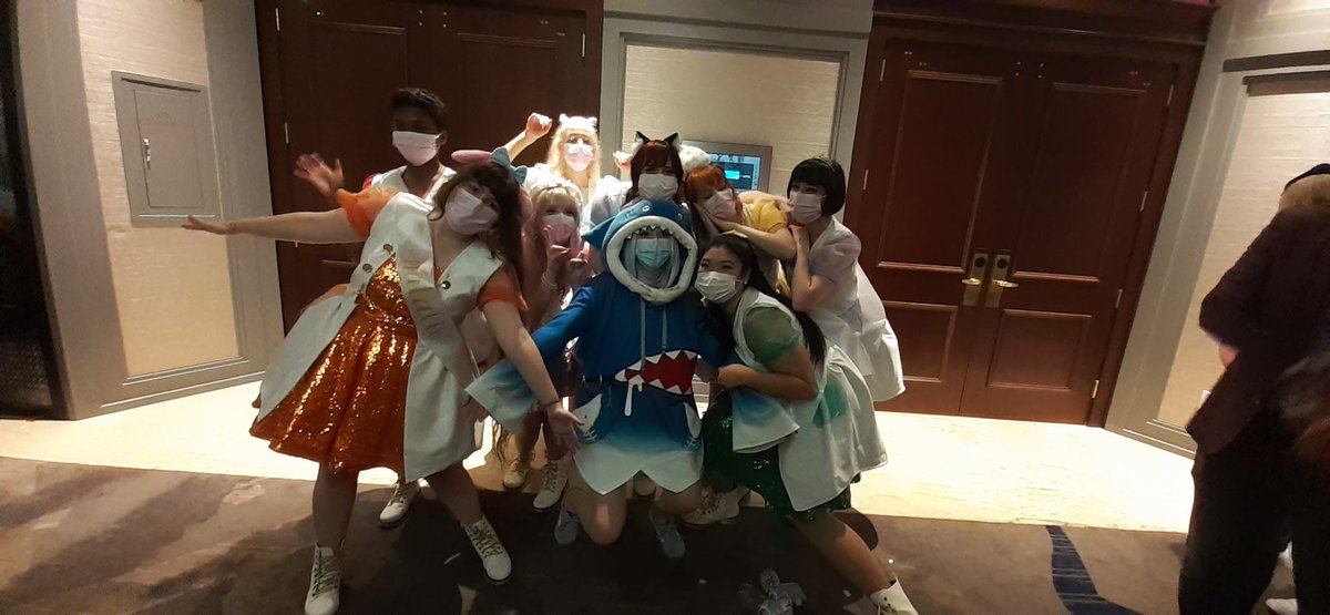 😮😮😮😮 sharkyvout of water 
<a href="/PeachyParade/">Peachy Parade</a> 
#gwart #hololiveEnglish #holoMyth #AWA2021 #animeweekendatlanta