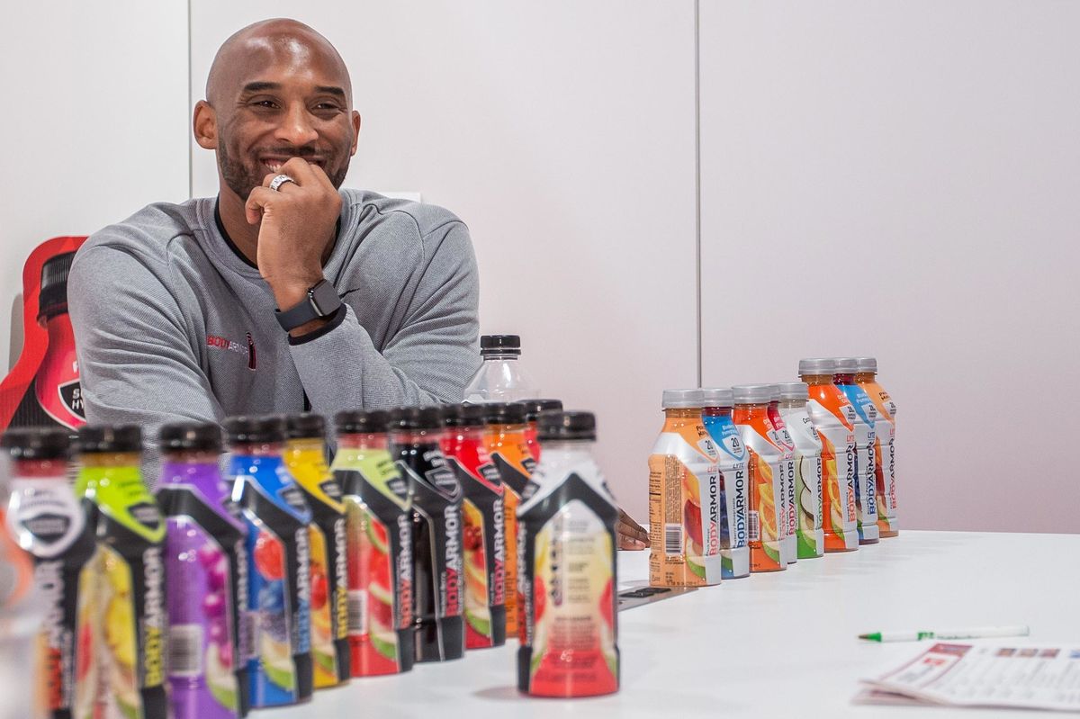 In 2014, Kobe Bryant invested $6M in sports drink company Body Armour.

Today, Coca-Cola bought the company for $5.6B, which will net his family up to $500M.

Here's the story:
