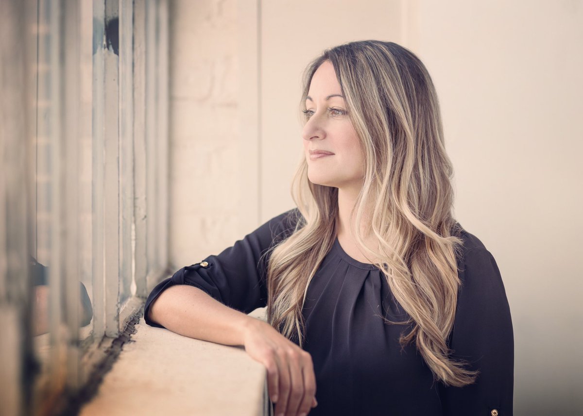MMCheraso's tweet photo. New month, new beginnings! Excited to start Chapter 2 with @spectrumreach as the Enterprise Manager for Client Development. Cheers! #LFG 🥂
#media #powerofwomen #bossbabe #spectrumreach
📸: @LeeSauce https://t.co/UCBNjVusGL