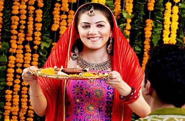 punjabkesari's tweet photo. दिवाली शॉपिंग में हो गई टैनिंग तो दमकती त्वचा के लिए लगाएं ये 2 पैक्स
https://t.co/8elS58N0R9

#HomemadeFacepack #CurdTomatoFacepack #PotatoFacepack #Tanning #BeautyHindiTips #GlowingSkinHindiTips #HomemadeBeautySecr https://t.co/rK05jDDHPZ