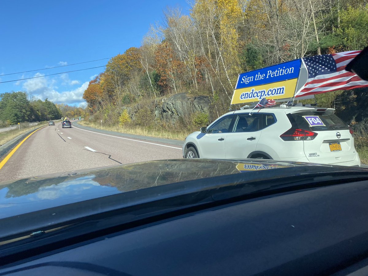 amosedale's tweet photo. Yea my #IT commute #I89 .. seeing it all .. https://t.co/XONswSi3LE