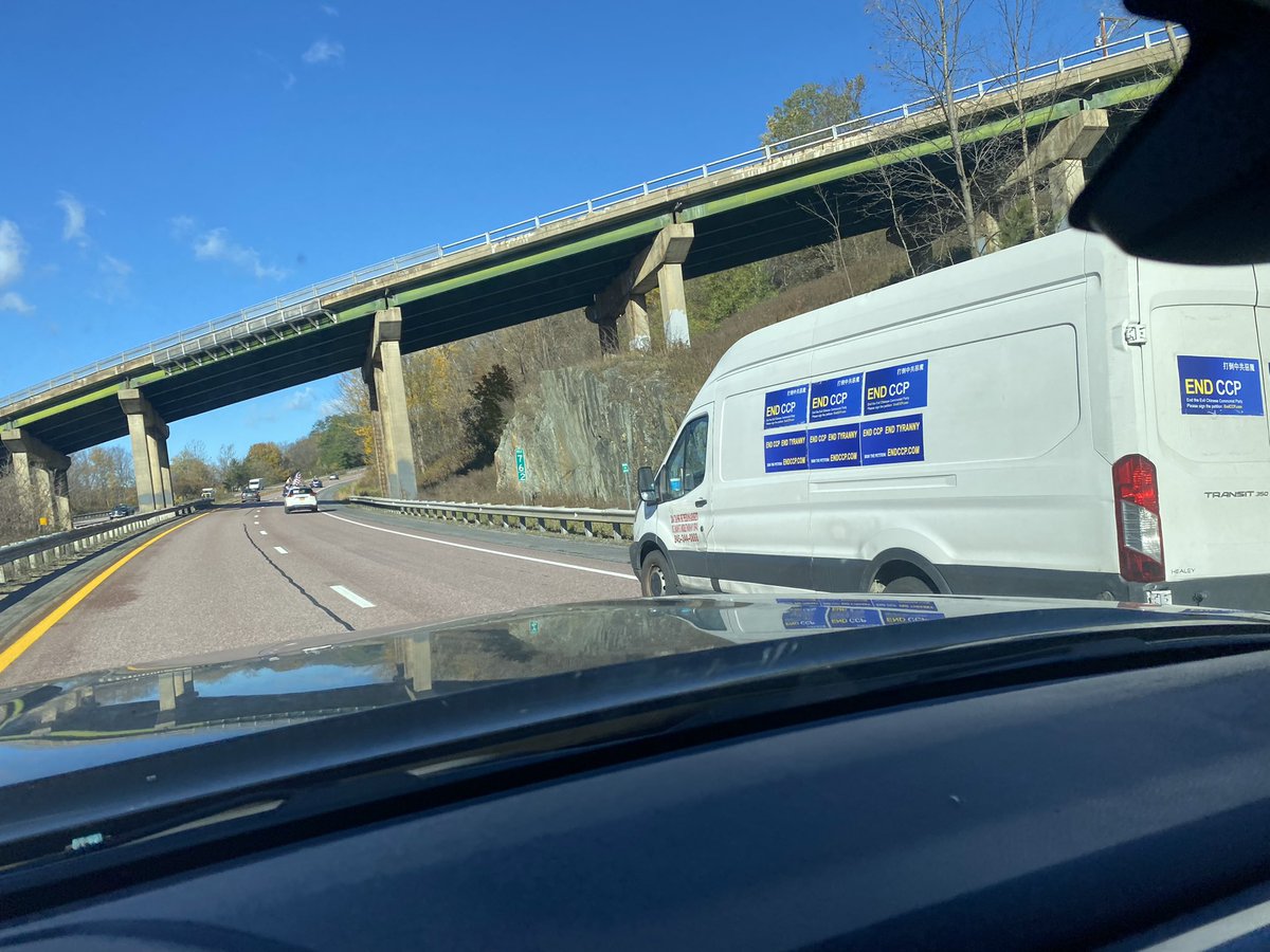 amosedale's tweet photo. Yea my #IT commute #I89 .. seeing it all .. https://t.co/XONswSi3LE