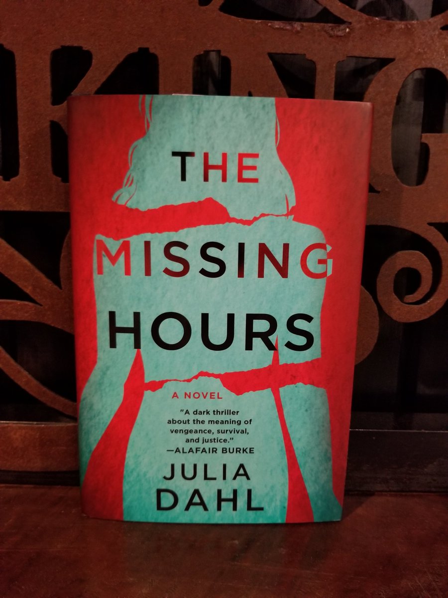 BarkingGooseBar's tweet photo. Are you reading our next #bookclub selection? Discussion is next Sun Nov 7 6pm! Author will be zooming in with us! #barkinggoose #bookbar #newburgh #hudsonvalley #eatsipandread #indiebookstore #craftbeer #wine #thefriesareprettygoodhere #hudsonvalleyevents #bookclub #localauthors https://t.co/5Ea6CIDaDN
