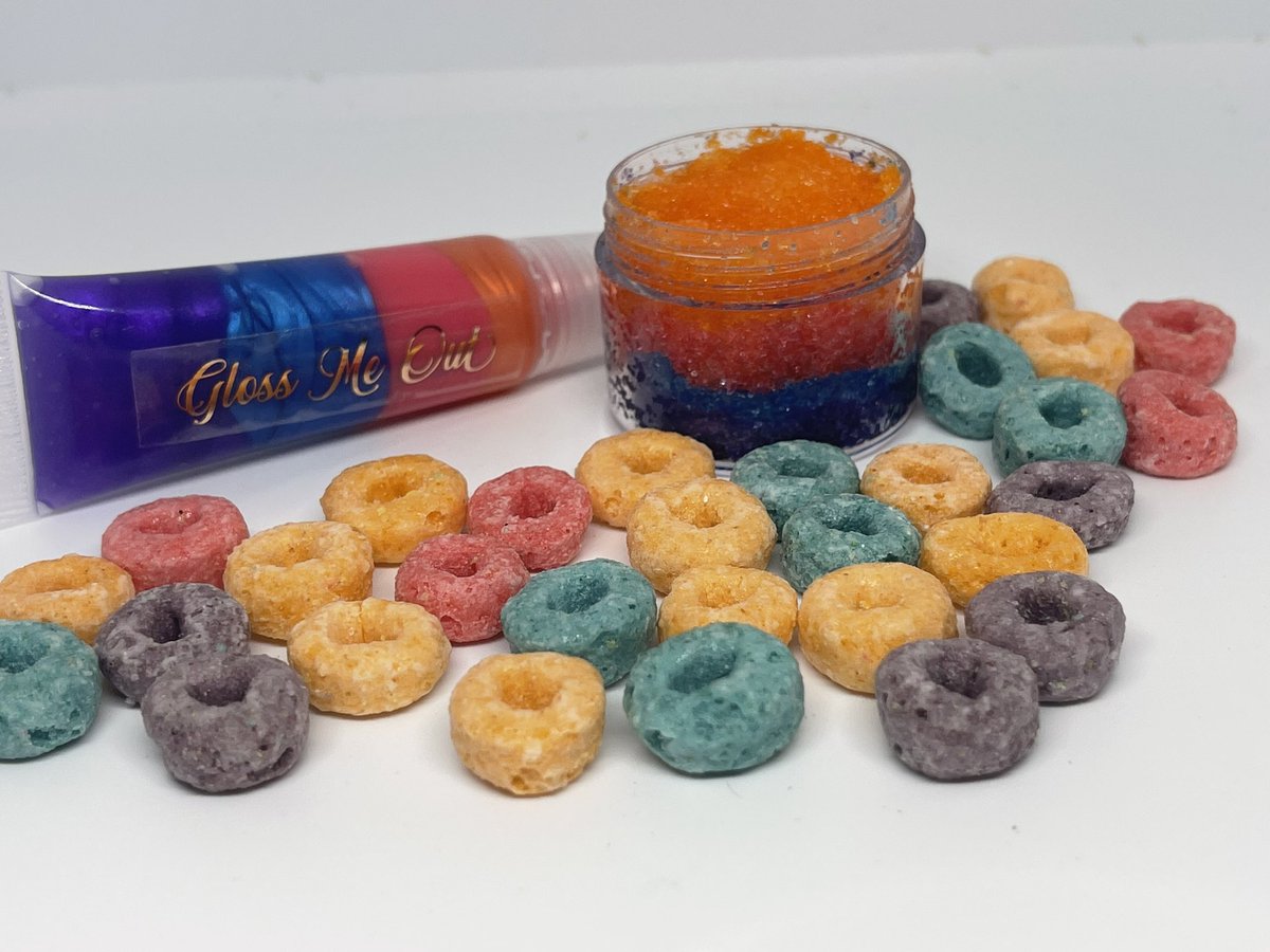 GlossMeOut tweet media