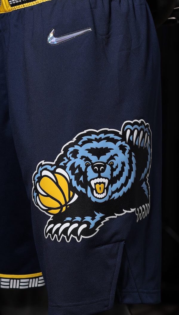memgrizz's tweet photo. it’s the details for me 🐻🙅 https://t.co/5Z5BR8YgIr