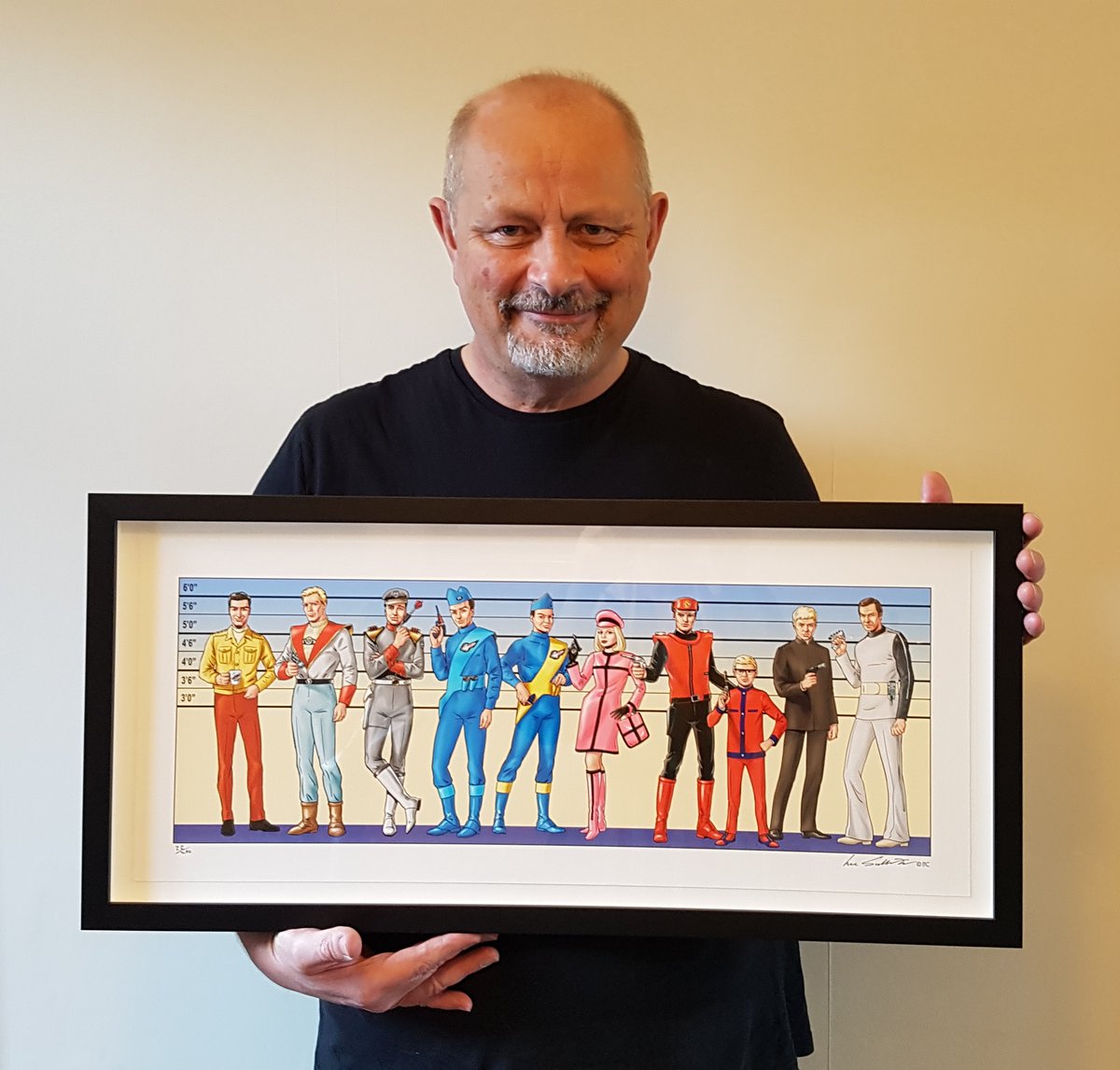 MUGSHOTS! Here's @LeeSullivanArt with his amazing goodies and baddies Usual Suspects prints. Limited editions, available exclusively from the Gerry Anderson Store: andr.sn/UsualSuspects