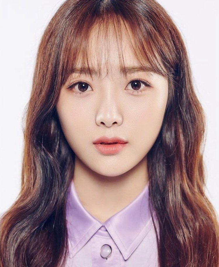 mimi_of_pan_'s tweet photo. lovelyzで思い出したんだけど、ケイちゃんとイェヨンって雰囲気似てない？？？こういう顔の系統が好きな方いますよね！？！？ https://t.co/kzXVLAZYaH