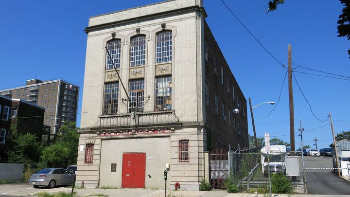 AERCOInt's tweet photo. A New Jersey firehouse-turned-fraternity upgraded to a compact, high-efficiency AERCO Modulex EXT boiler and saved 30% on fuel costs. Read the case study: https://t.co/GArHTprVIR #AERCO #ModulexEXT https://t.co/7BWvz8t1lt