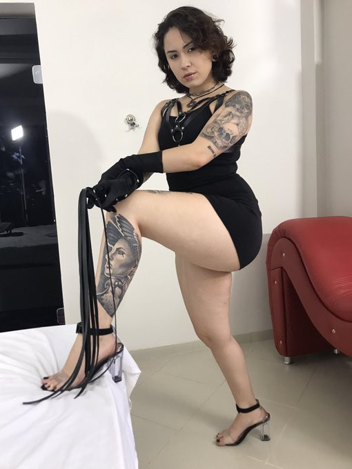 Agenda aberta com poucos hor&aacute;rios no dia 3 em S&atilde;o Paulo🌹 (n&atilde;o adianta tentar me chamar no dia porque<a href="/tag/pormaisfotografaspeladasnomundo"class="tags"><span>#pormaisfotografaspeladasnomundo</span></a>