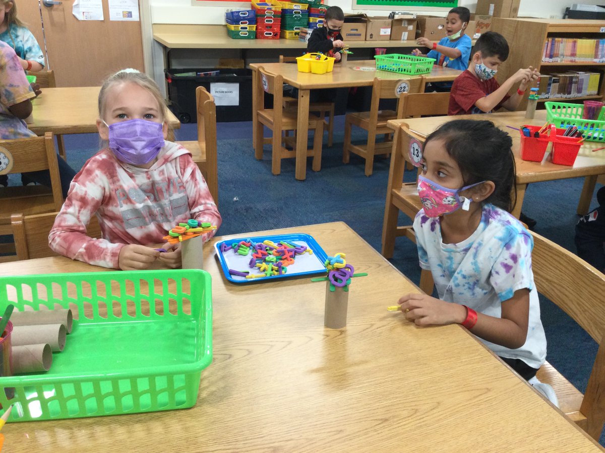 JkLibrarian's tweet photo. 2nd graders are having fun with the alphabet in the library!  We challenged each other to see how many letters our coconut trees could hold and used wiki sticks to make our sight words!
@BataviaJK #JKWay https://t.co/2nLcXAzjJ8