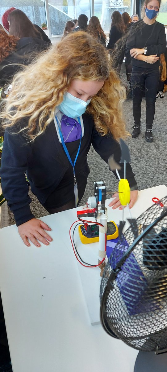 Wallace High Science tweet media