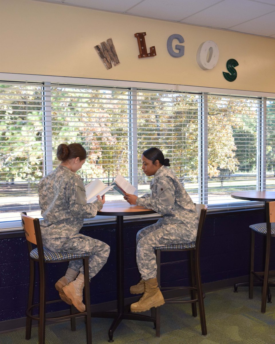 WilLouGray's tweet photo. The library is open! The WLG library has a new and improved look. The students are loving the new space and have already checked out new books 🤗🎒📖 #Library #WLGOS #firstdayofschool https://t.co/x4qnhmzBhx