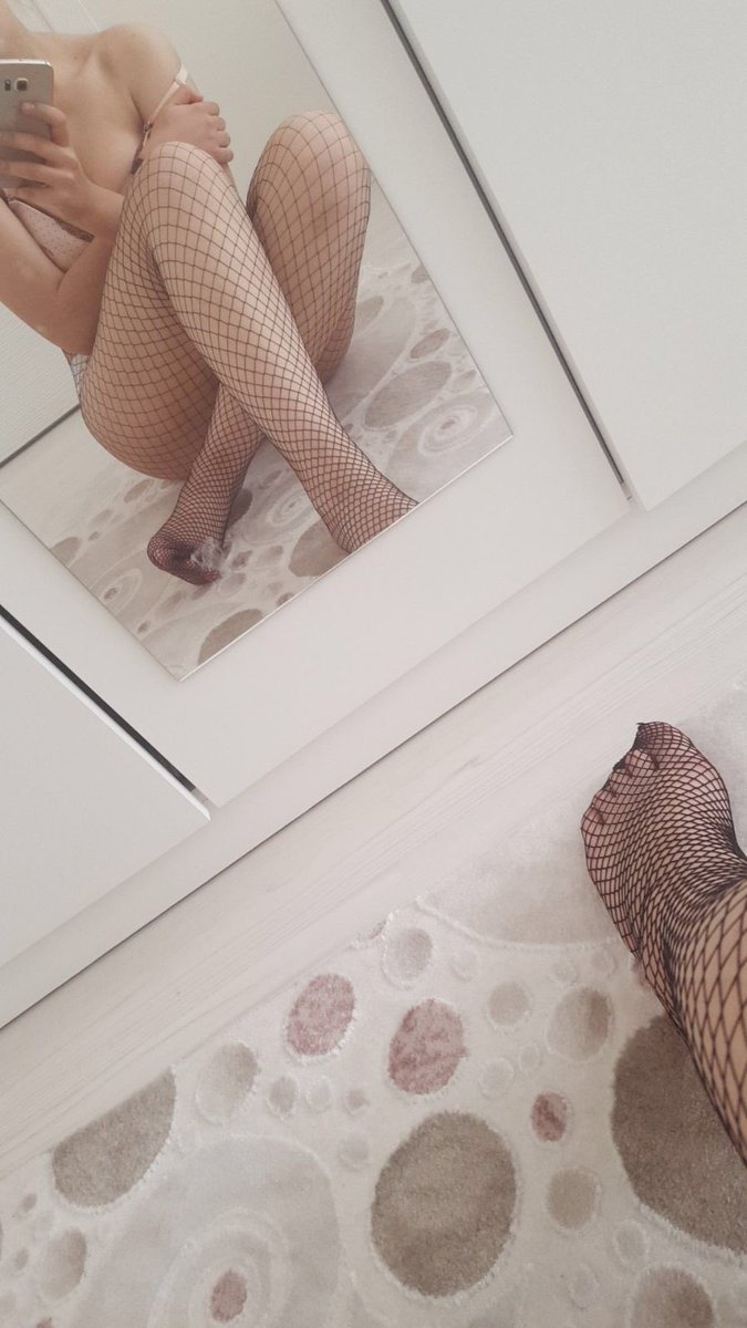 Azraaa56244684's tweet photo. 1 BAYAN 1 TRAVESTİYİZ YER VAR FANTEZİ VAR HADİ GORUSELİM  .. Sevgili tadinda gorusme sağlıyorum askla sehvetle doyumsuz erkekler hadi Whatsaptan yazin arayin 05384742002 #tekirdağ #süleymanpaşa #değirmenaltı  #hürriyet #alkaya https://t.co/wYo5kdn1HA