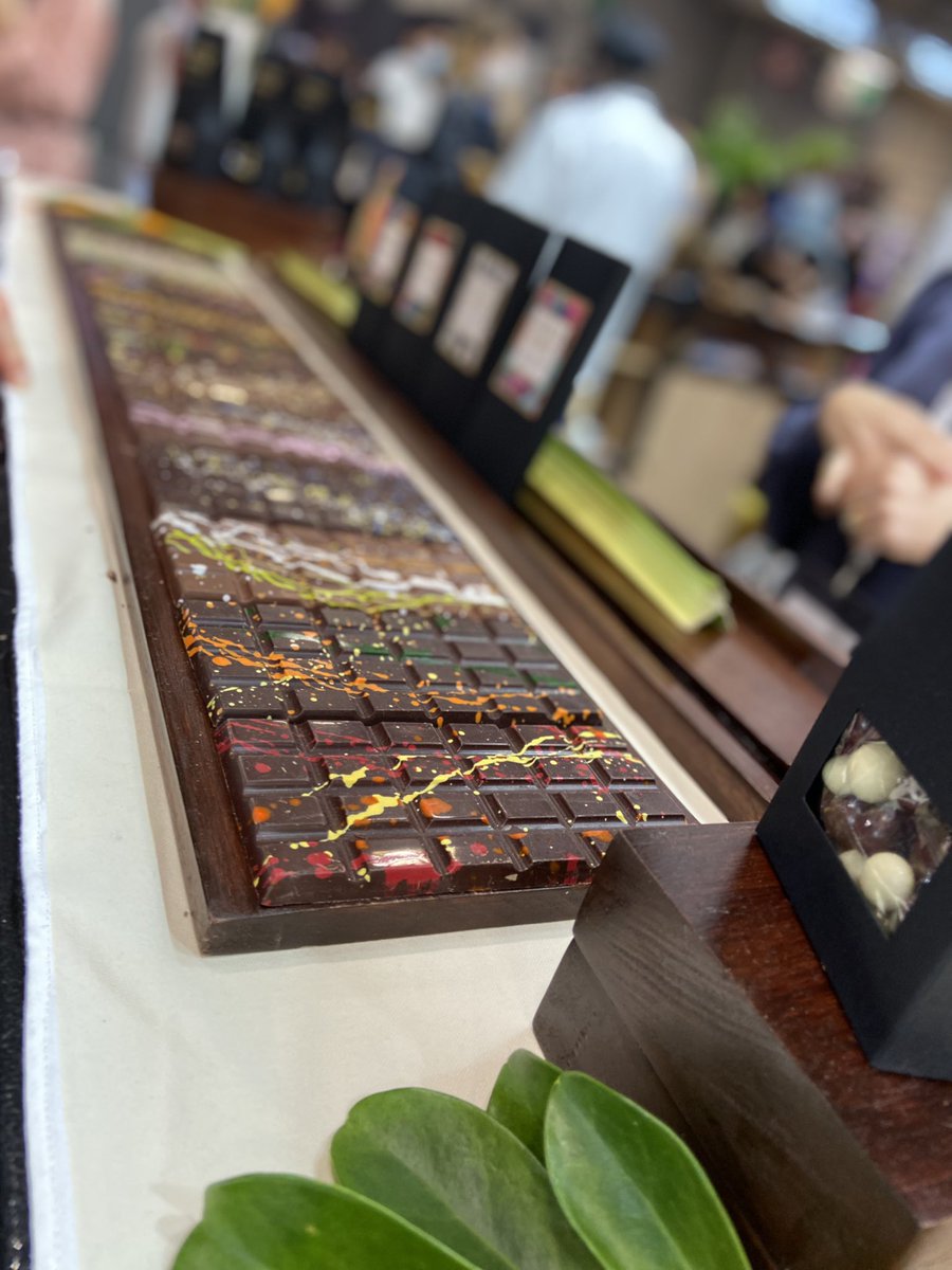 beabarral's tweet photo. @SalonDuChocola1 #salonduchocolat2021 miamerie #yummy 🤤 https://t.co/dxl5JdzEtS