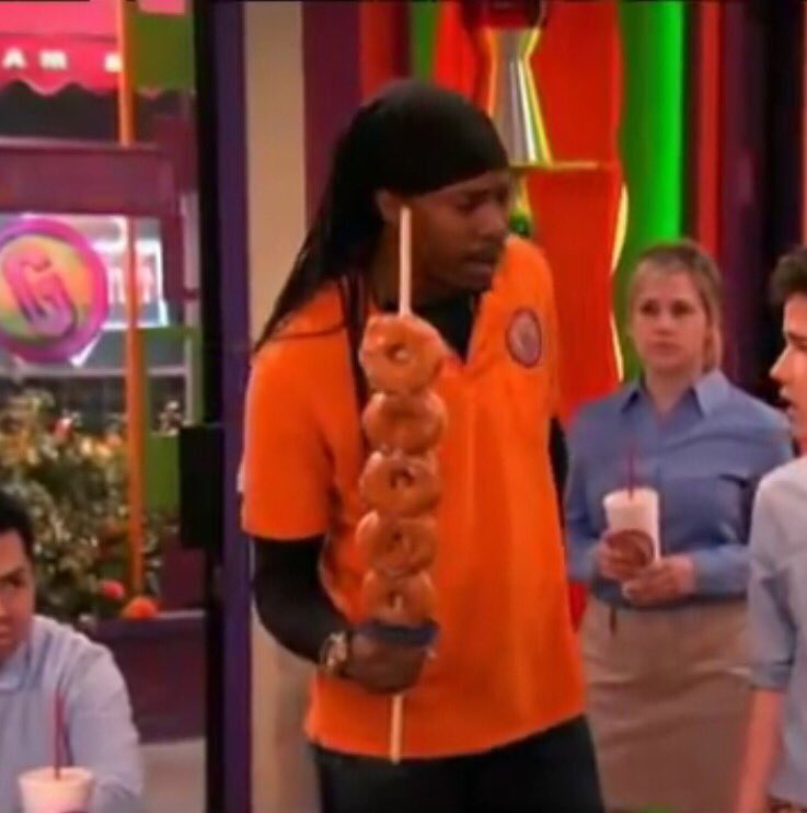 The1ndonlyandre's tweet photo. @OGBigFella54 Y’all always go for tacos, can’t forget the donuts https://t.co/uasJUAaRk3