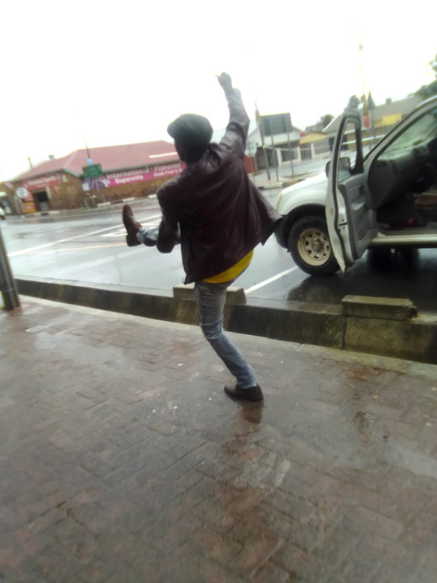 sandilembane's tweet photo. https://t.co/r5W7kvWwnl