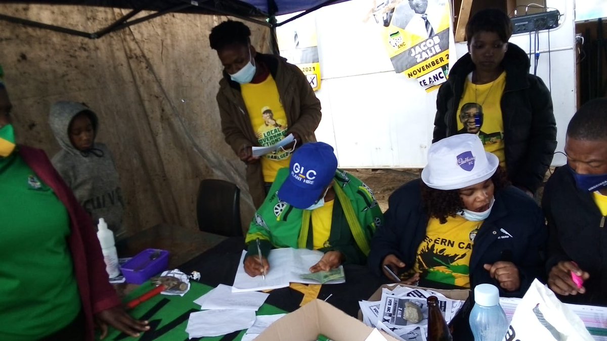 sandilembane's tweet photo. Voting Station in WOLSELEY town https://t.co/Qzx2ttJk3B