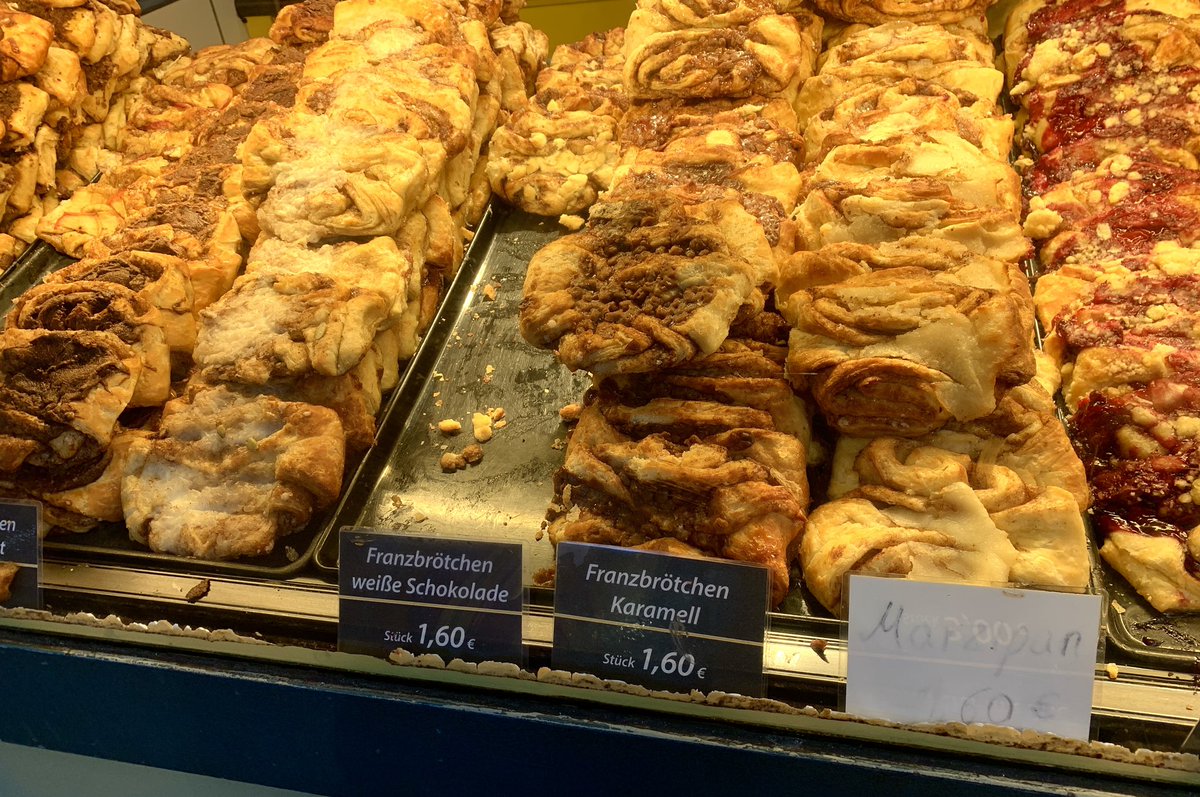 Wer Hamburg nicht liebt, hat hier noch nie ein Franzbrötchen gegessen