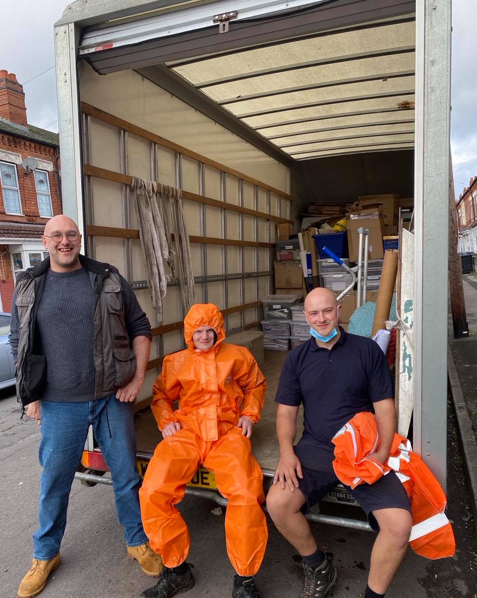Day 1 of a 3 day clearance relocation in #Birmingham and Steve is enjoying dressing the men up a bit too much ⚠️ 🚛 📦 
#earls #healthandsafety #PPE #clearance #VIP #fashion #happy #removalcompany #today #follow #like #love #MondayMotivation #westmidlands