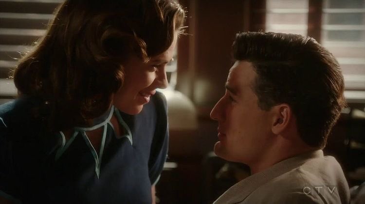 valyriandream's tweet photo. the fact that there won’t be a season 3 of AC doesn’t sit right with me 🥲 I NEED MORE PEGGYSOUS CONTENT ASAP #reviveagentcarter https://t.co/KDyMgGlM31
