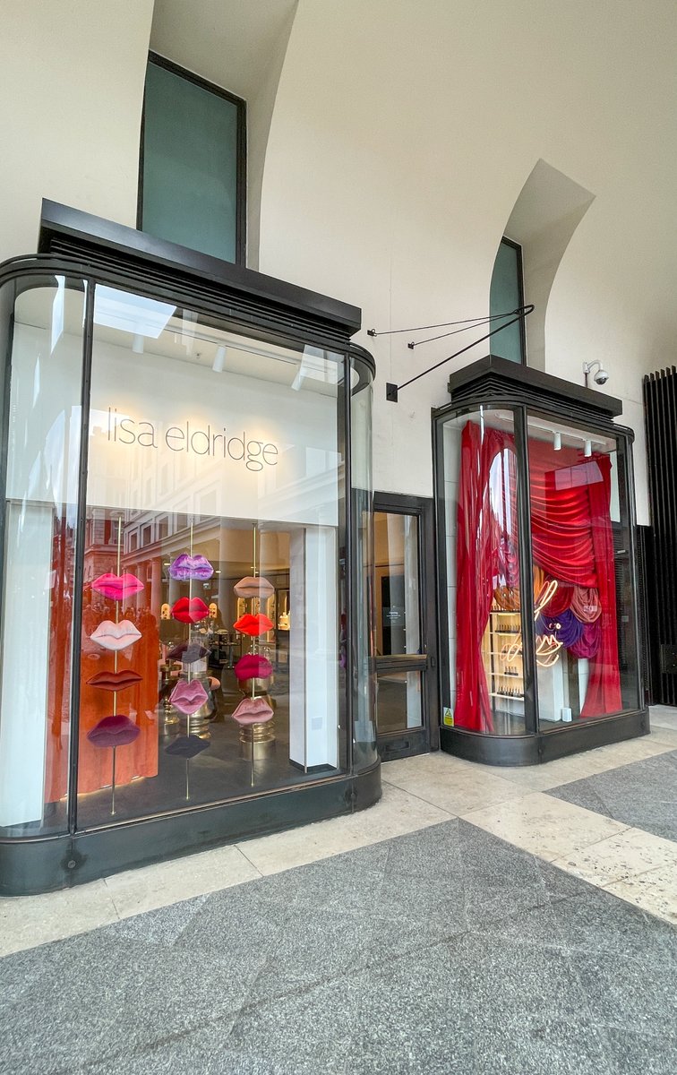 CoventGardenLDN's tweet photo. Welcome to the neighbourhood, House of Eldridge! For the first time ever, all of legendary make-up artist, Lisa Eldridge’s entire product range is available under one roof. Discover the pop up in Covent Garden! https://t.co/Ave9sGYgAk #CoventGarden https://t.co/7fEfsDhEfG
