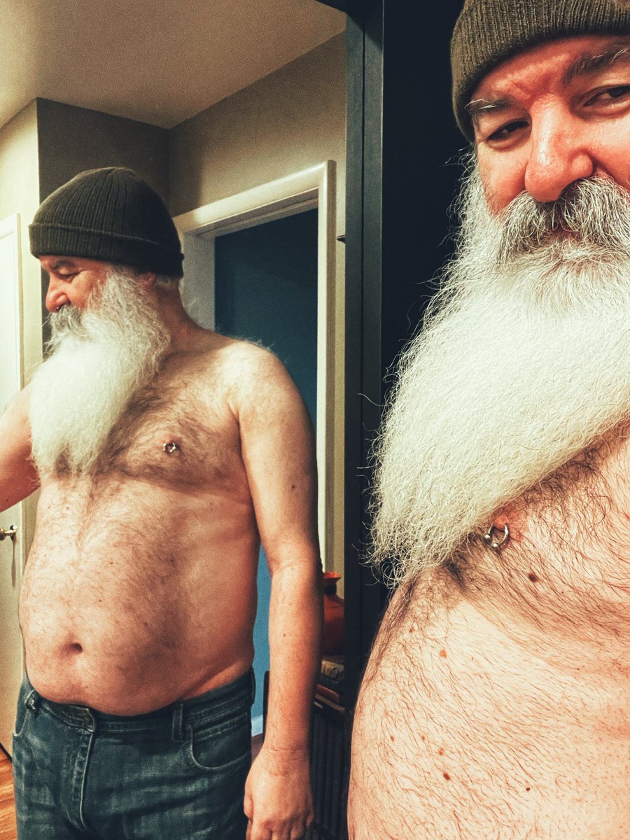 beardwrasslr's tweet photo. Belleh https://t.co/pQyqjgANmO